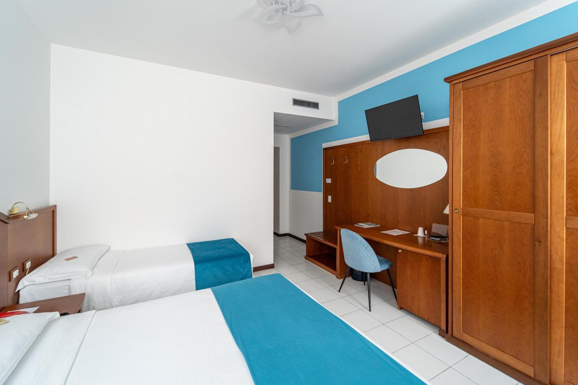 Hotel Italia Trieste Exterior photo