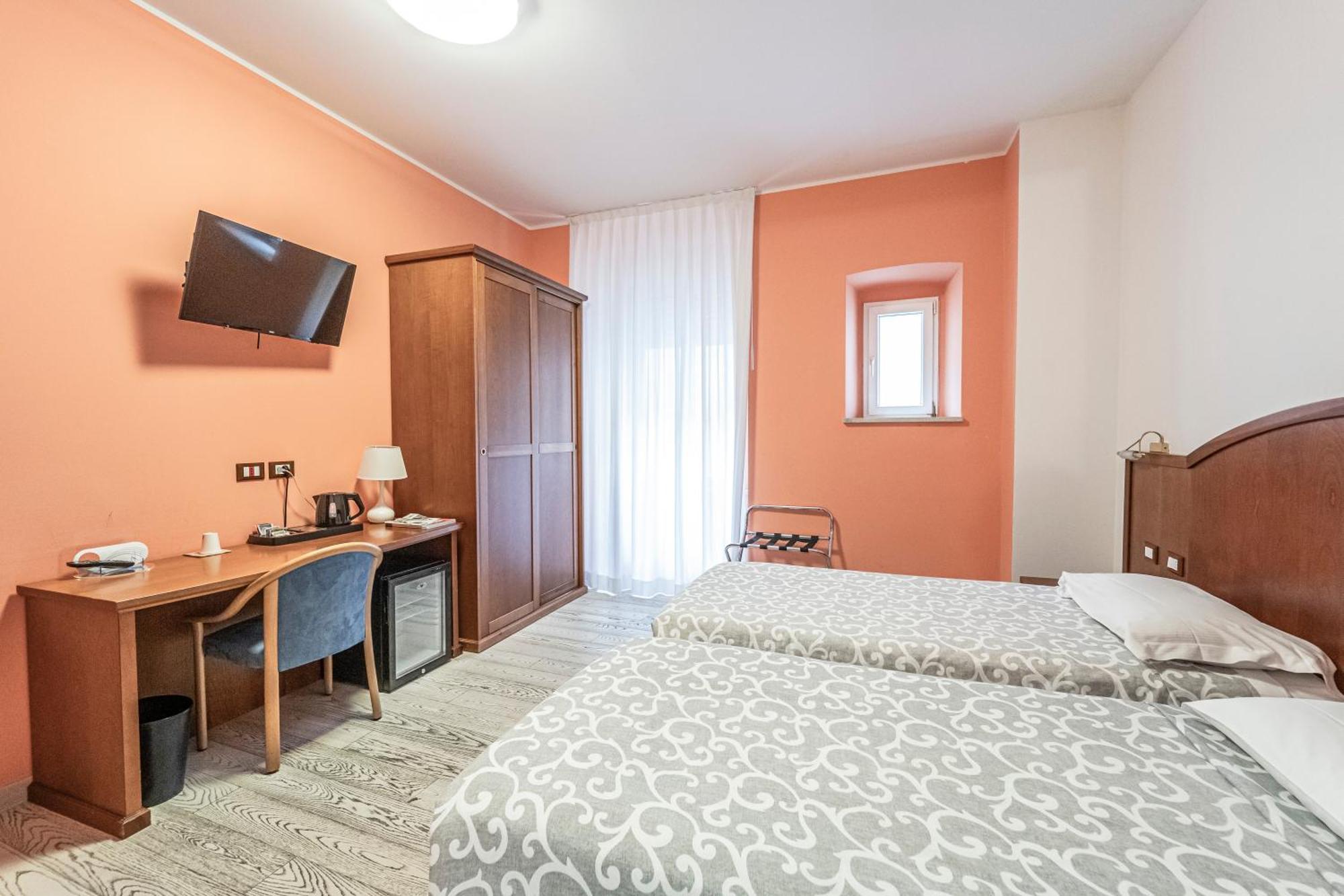 Hotel Italia Trieste Exterior photo